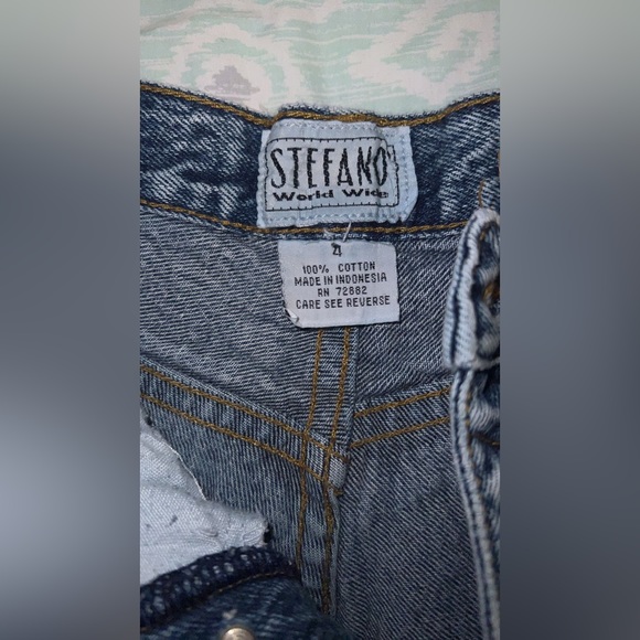 Vintage Stefano Worldwide Acid Wash High Rise Jean Shorts Women’s Size 4. - Picture 6 of 7